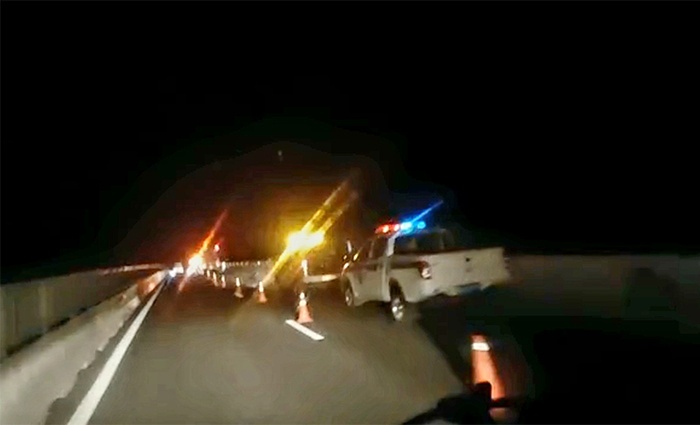Tin trong nước - Tiền Giang: Dừng thay lốp trên cao tốc, xe khách bị ô tô tải tông khiến 1 người tử vong