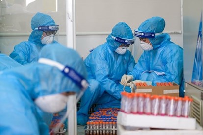 Tin trong nước - Hà Nội thêm 10 người dương tính SARS-CoV-2, có 8 ca liên quan TP.HCM