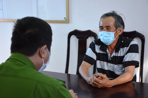 An ninh - Hình sự - Vụ vác rìu chém chết người ở Quảng Nam: Nghi phạm thay tên đổi họ, cưới vợ sa lưới sau 30 năm