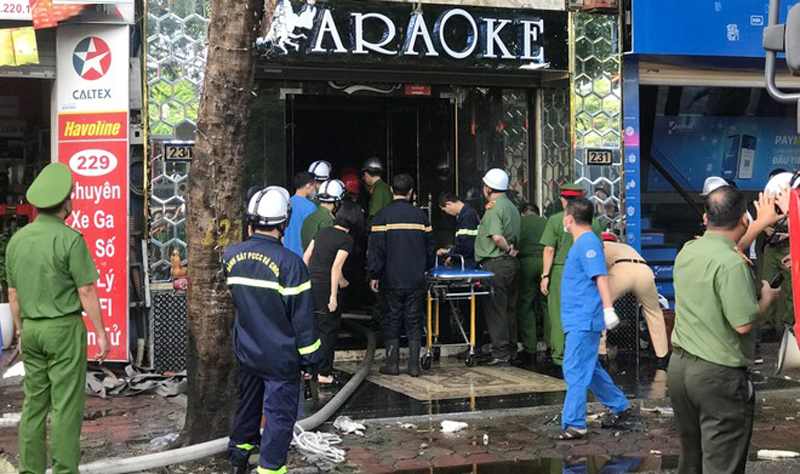 Tin trong nước - Vụ cháy ở Quan Hoa, 3 chiến sĩ hy sinh: Quán karaoke chưa cấp đổi chứng nhận đủ điều kiện an ninh trật tự