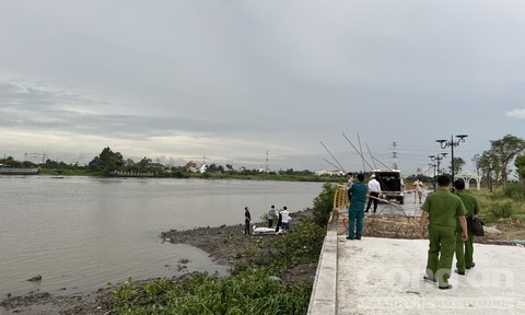 Tin trong nước - Vụ thi thể người đàn ông 50 tuổi nổi trên sông Sài Gòn: Hiện trường có gì?