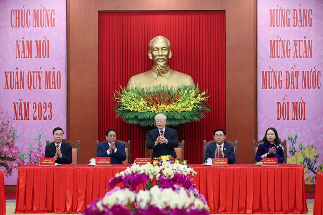 Tin trong nước - Tổng Bí thư Nguyễn Phú Trọng chúc Tết lãnh đạo, nguyên lãnh đạo Đảng, Nhà nước nhân dịp Xuân Quý Mão (Hình 2).