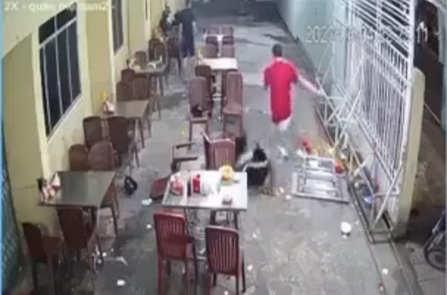 An ninh - Hình sự - Vụ clip người đàn ông đánh dã man một phụ nữ ở quán ăn: Xuất hiện tình tiết bất ngờ
