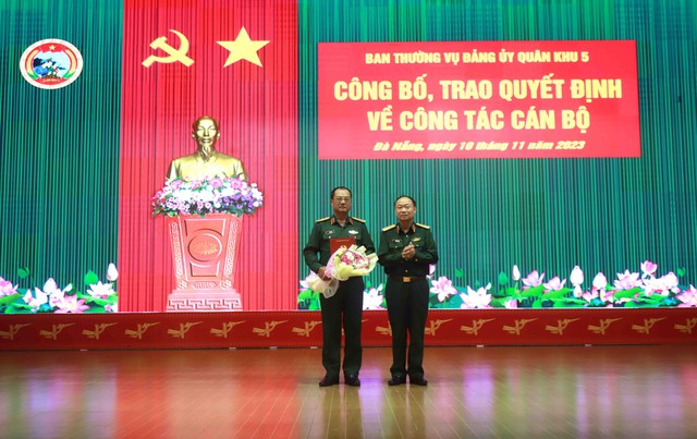 Tin trong nước - Bổ nhiệm lại Thiếu tướng Cao Phi Hùng giữ chức Phó Tư lệnh Quân khu 5