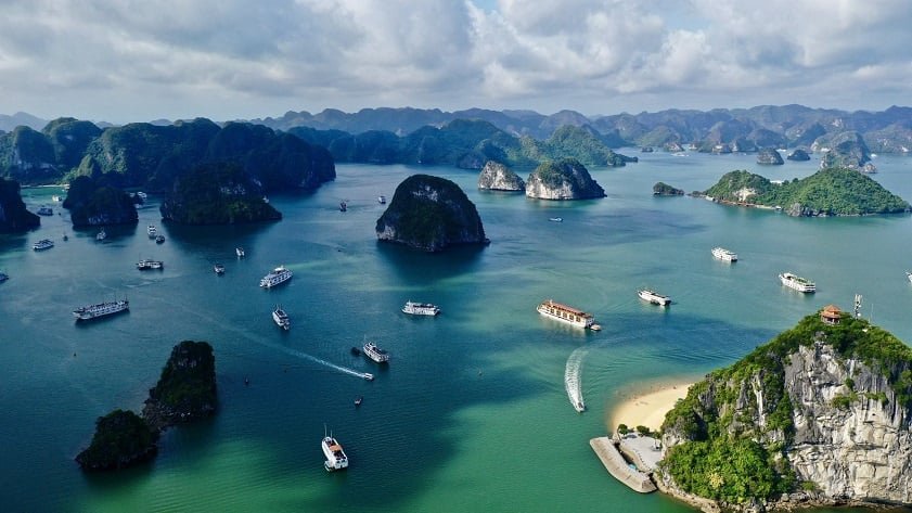 Kinh doanh - Khách quốc tế quan tâm đến du lịch Việt Nam ngày càng tăng