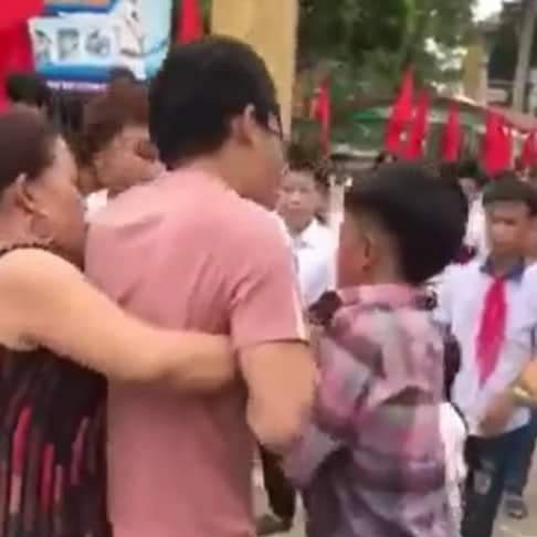 Chuyện học đường - Vụ nam sinh lớp 8 ở Phú Thọ nghi bị hành hung tại cổng trường: Hiệu trưởng nói gì?