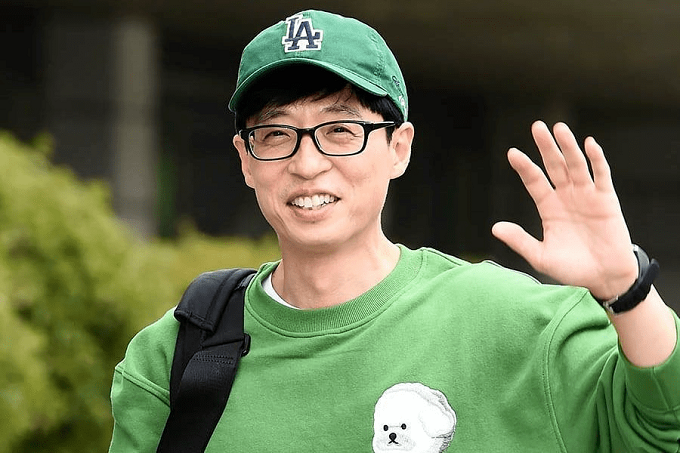 MC quốc dân&quot; Yoo Jae-suk nhiễm COVID-19, phải hủy hàng loạt lịch trình