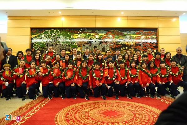 Bóng đá - Đội tuyển nữ Việt Nam về nước, khép lại hành trình gần 60 ngày chinh phục giấc mơ World Cup (Hình 5).