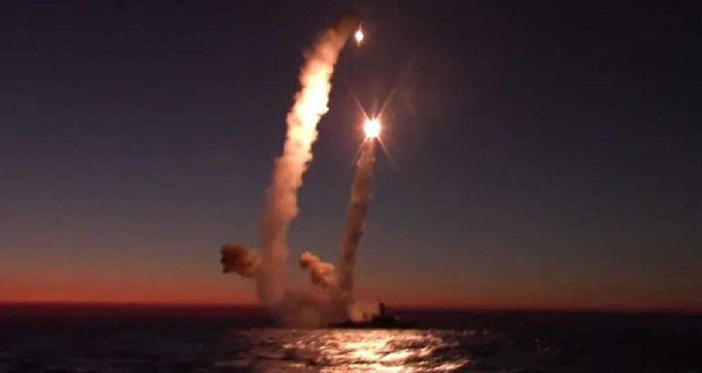 Tin thế giới - Ukraine đánh chặn 2 tên lửa hành trình, Nga dồn dập tấn công ở miền Đông