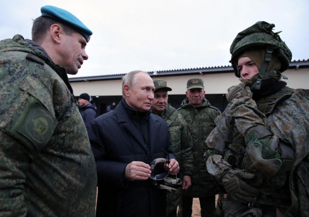 Tin thế giới - Tin tức Ukraine mới nhất ngày 24/10: Vùng giáp biên giới Ukraine của Nga dựng 3 phòng tuyển 