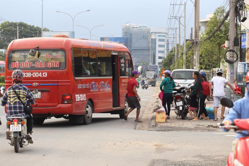 Tin trong nước - Cục Đường bộ Việt Nam: Đề xuất xe hợp đồng cá nhân phải vào bến đón khách