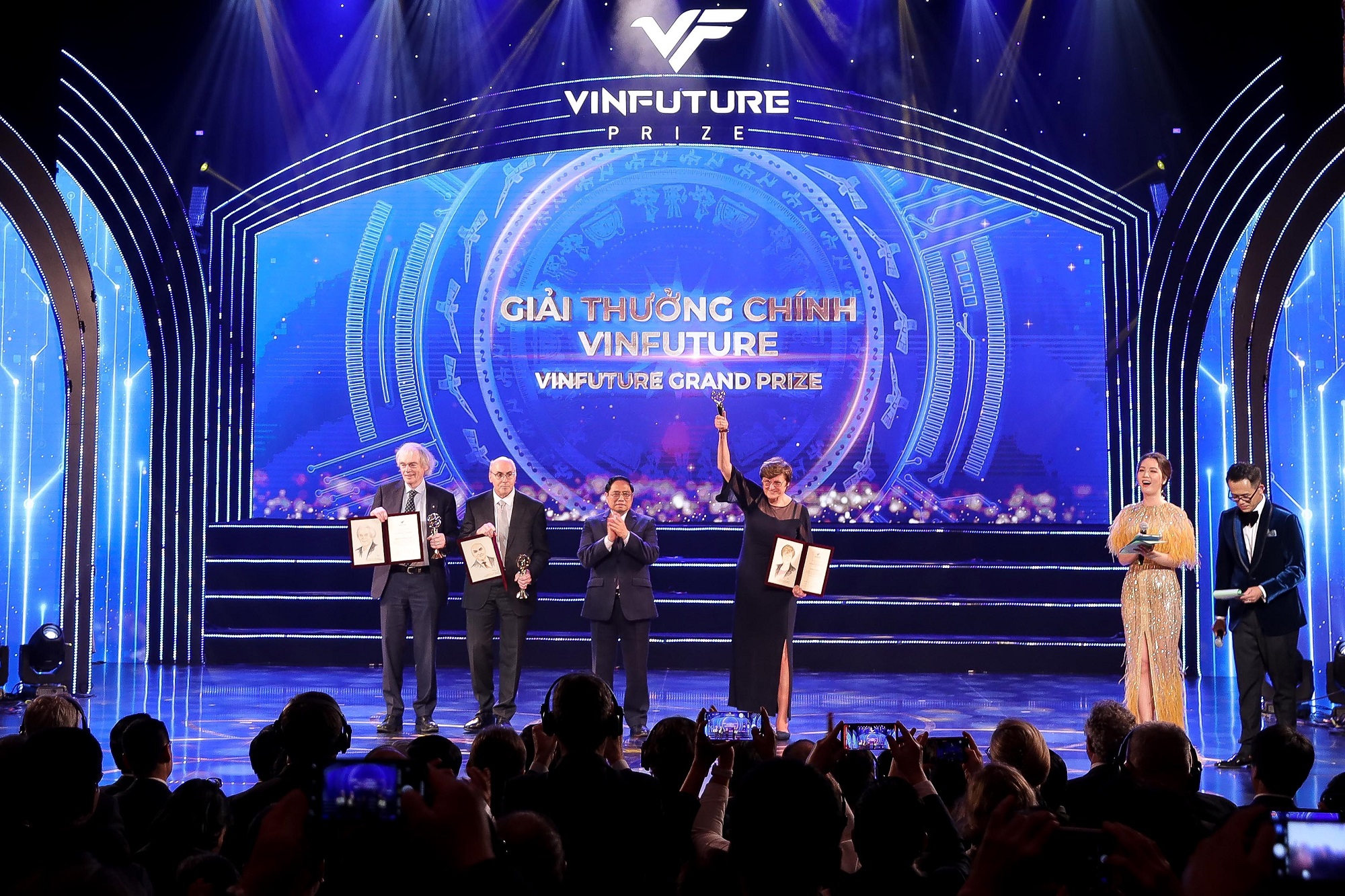 Kinh tế - VinFuture công bố chủ nhân các giải thưởng phụng sự nhân loại năm 2021 (Hình 9).