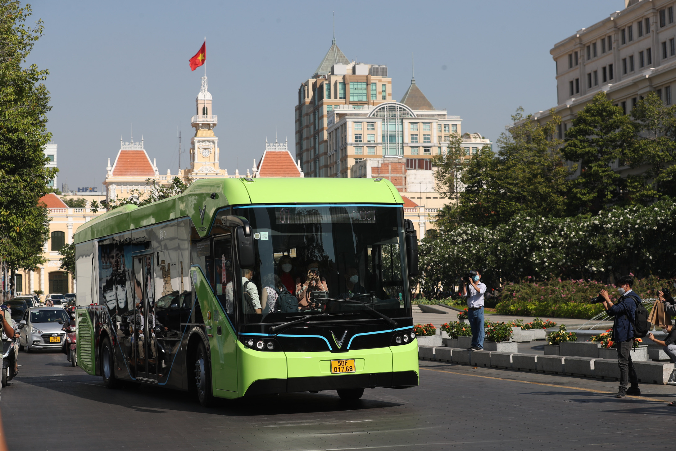 Kinh tế - VinBus khai trương tuyến buýt điện đầu tiên kết nối mạng lưới vận tải công cộng Tp.HCM (Hình 5).