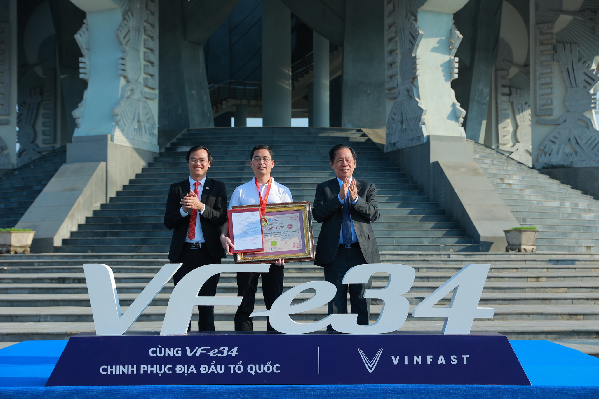 Kinh tế - 100 xe VF e34 lập kỷ lục “Đoàn caravan xe điện nhiều nhất Việt Nam” (Hình 7).