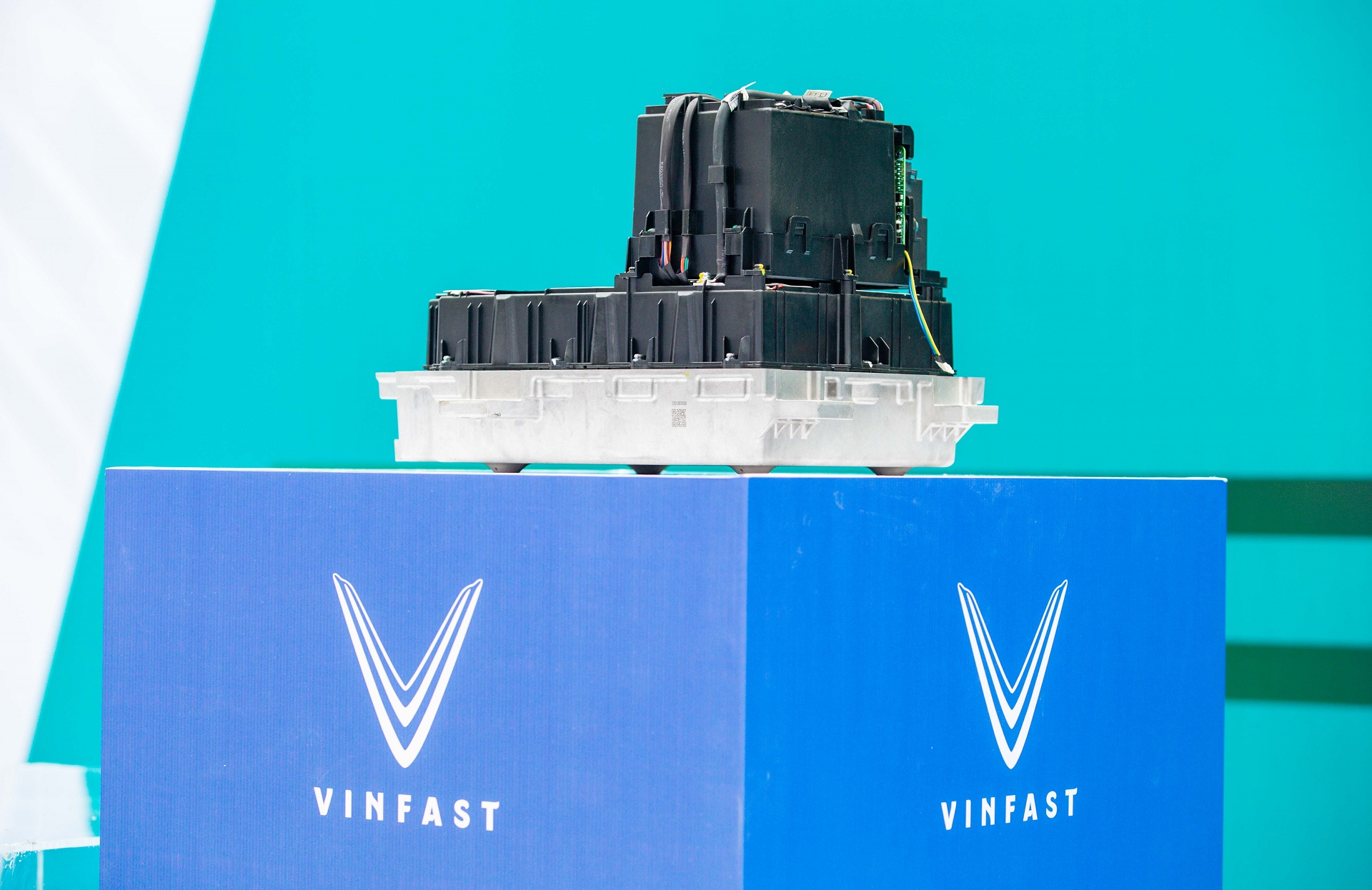Kinh tế - VinFast ra mắt 5 mẫu xe máy điện có khả năng di chuyển gần 200 km/lần (Hình 7).
