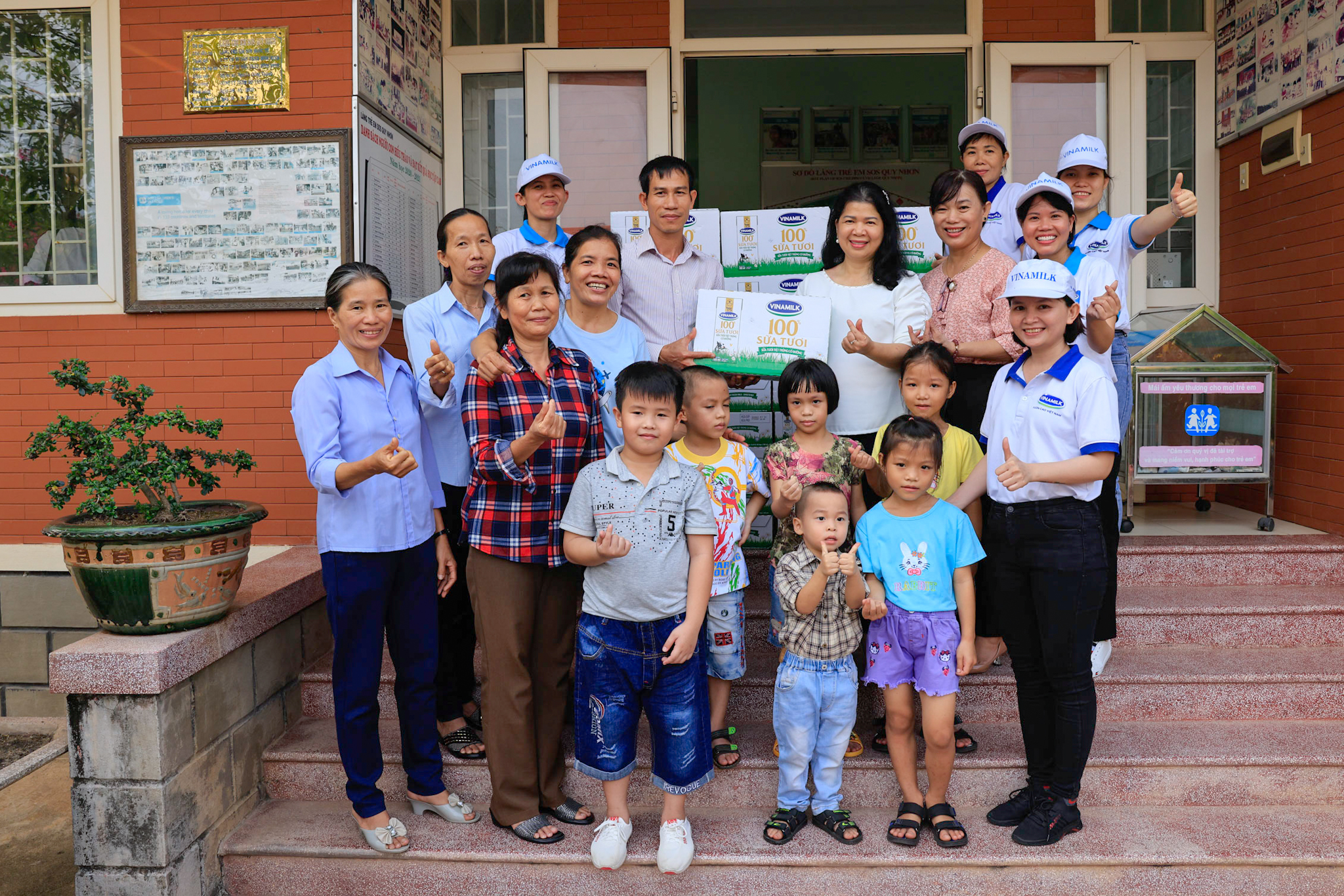 Kinh tế - Quỹ sữa Vươn cao Việt Nam và Vinamilk khởi động hành trình năm thứ 15, mang 1,9 triệu ly sữa đến với trẻ em (Hình 4).