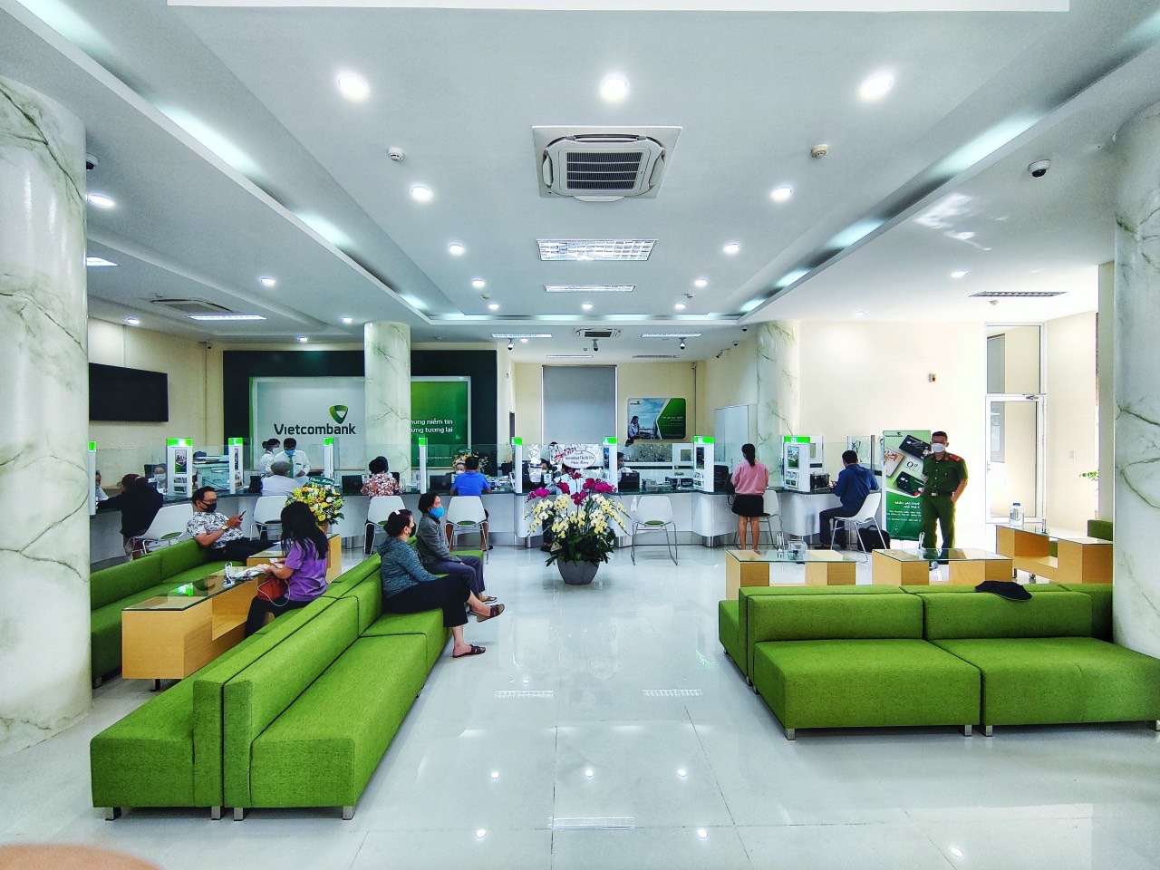 Kinh tế - Vietcombank Nha Trang khánh thành trụ sở hoạt động mới (Hình 3).