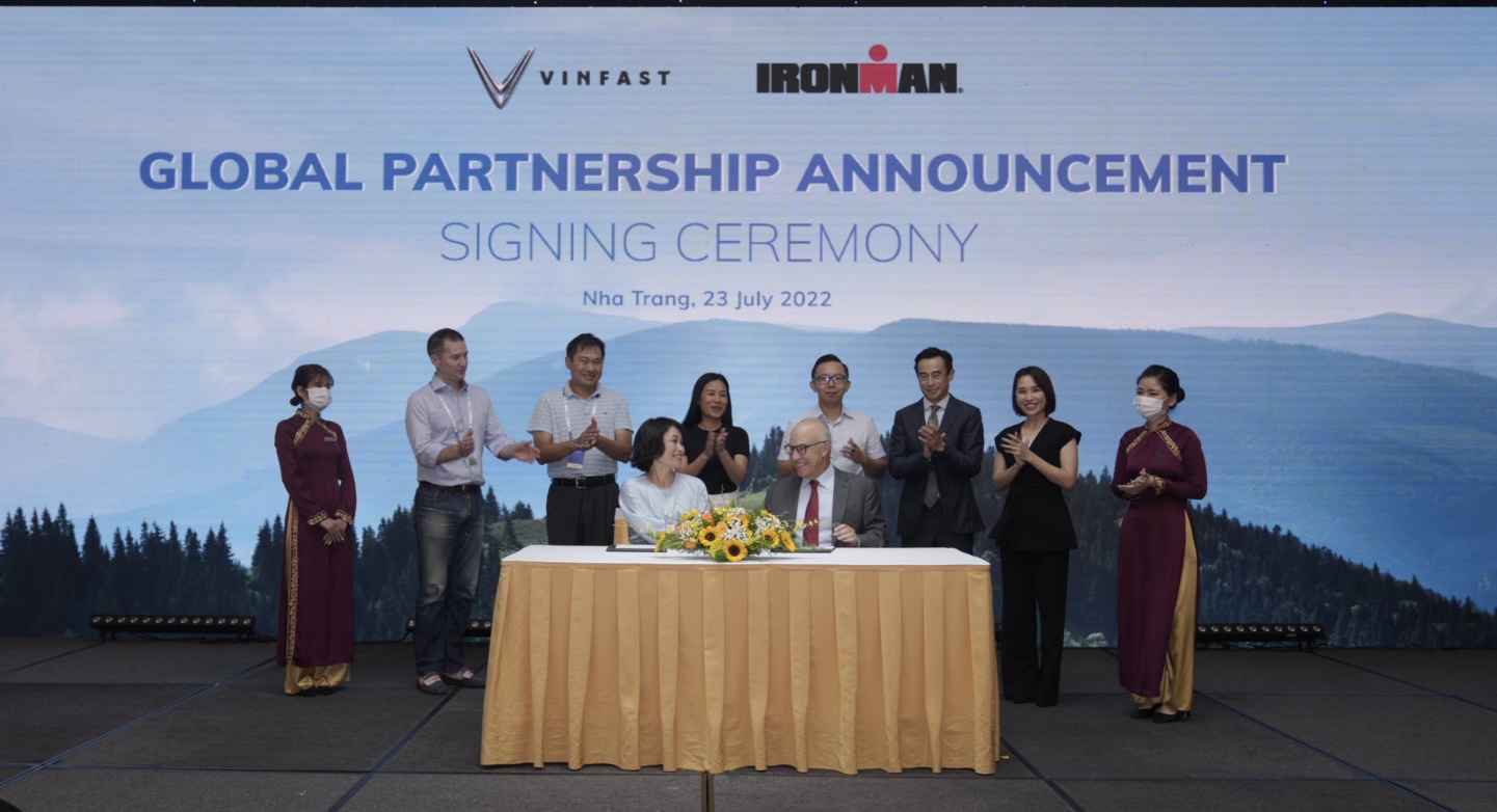 Kinh tế - VinFast và IRONMAN công bố hợp tác toàn cầu