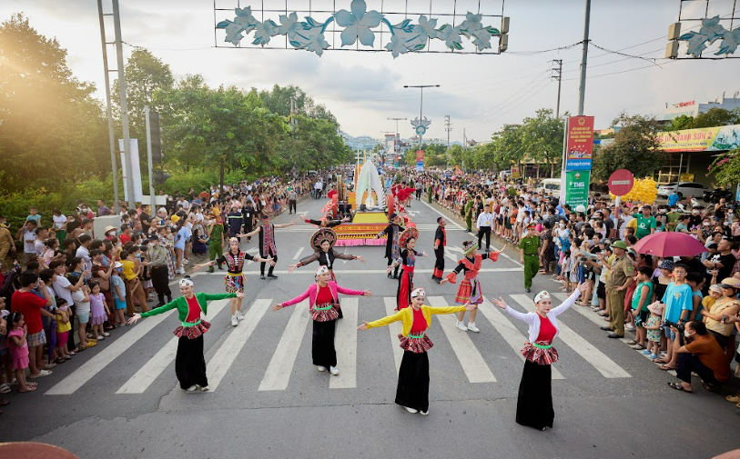 Kinh tế - Tiếp tục mang sôi động đến các vùng đất, Sun Group đưa Lễ hội Carnival đường phố đến Hà Nam ngày 3-4/8 