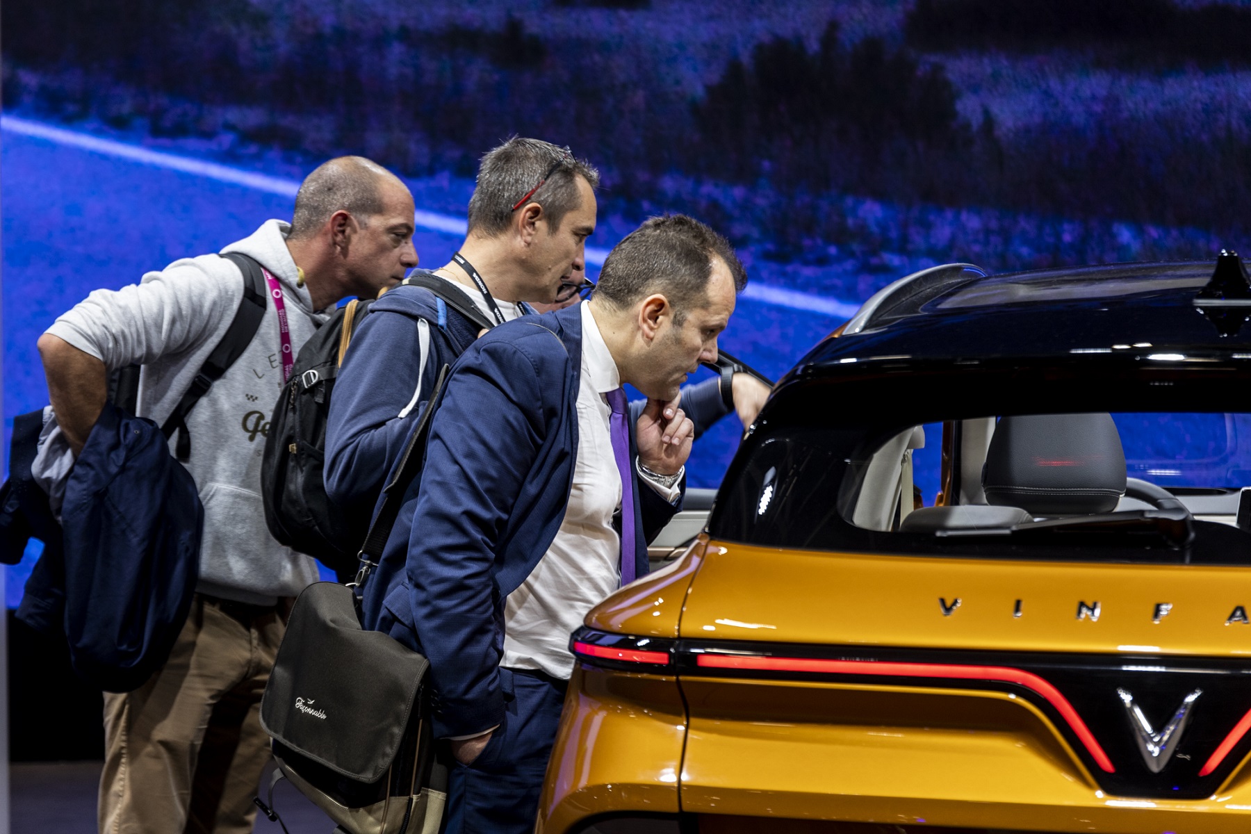 Kinh tế - 4 mẫu xe điện VinFast hút khách tại Paris Motor Show 2022 (Hình 3).