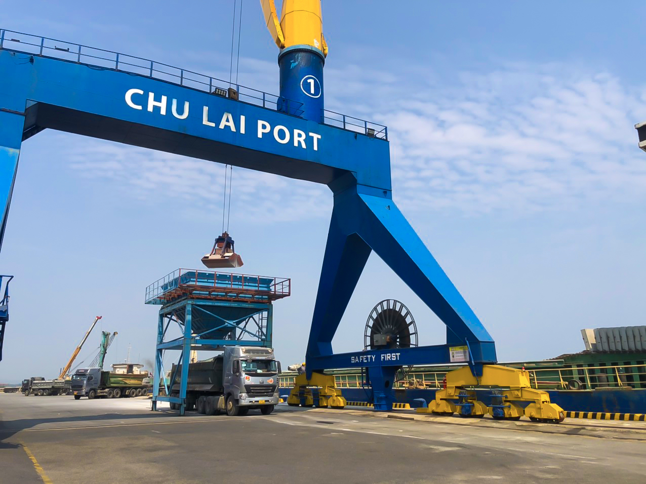 Kinh tế - Cảng Chu Lai phát triển mạnh dịch vụ xuất nhập khẩu hàng rời (Hình 7).