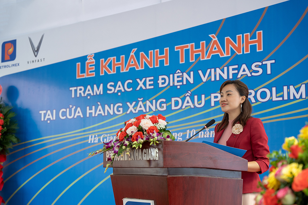 Kinh tế - VinFast khai trương trạm sạc xe điện tại cây xăng Petrolimex Hà Giang (Hình 3).