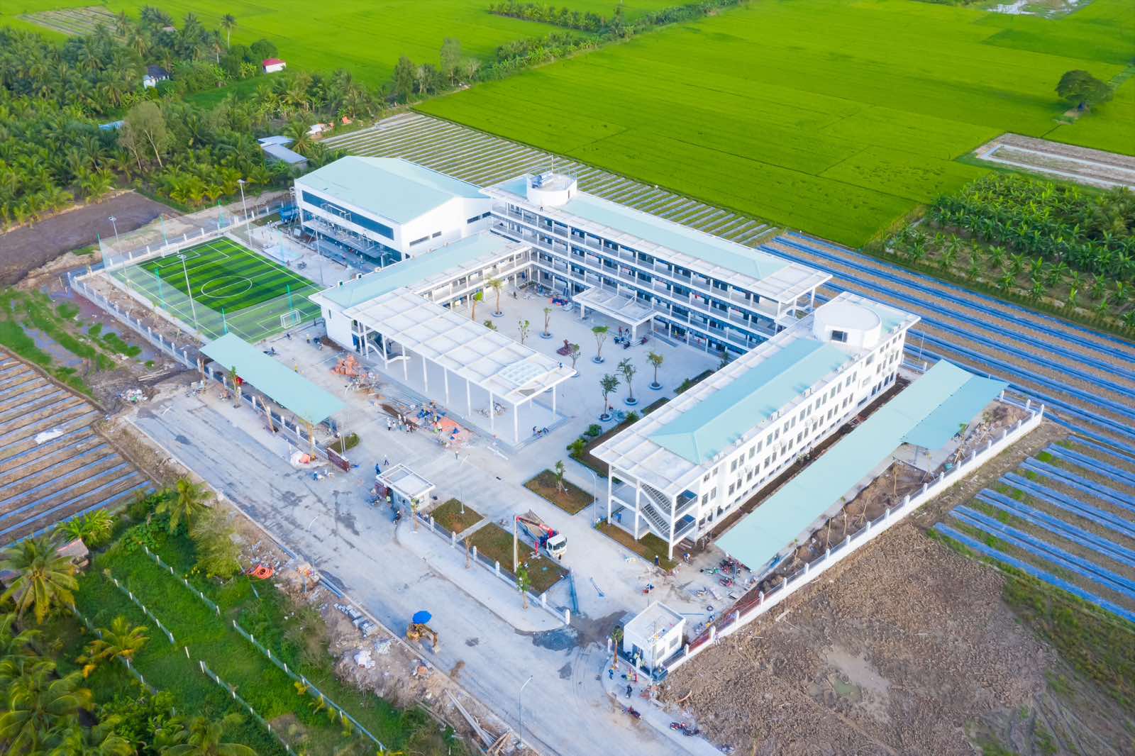Kinh tế - Vĩnh Long: Hoàn thành Trường THPT Nguyễn Hiệu Tự chào mừng kỷ niệm 100 năm ngày sinh Cố Thủ tướng Võ Văn Kiệt (Hình 3).