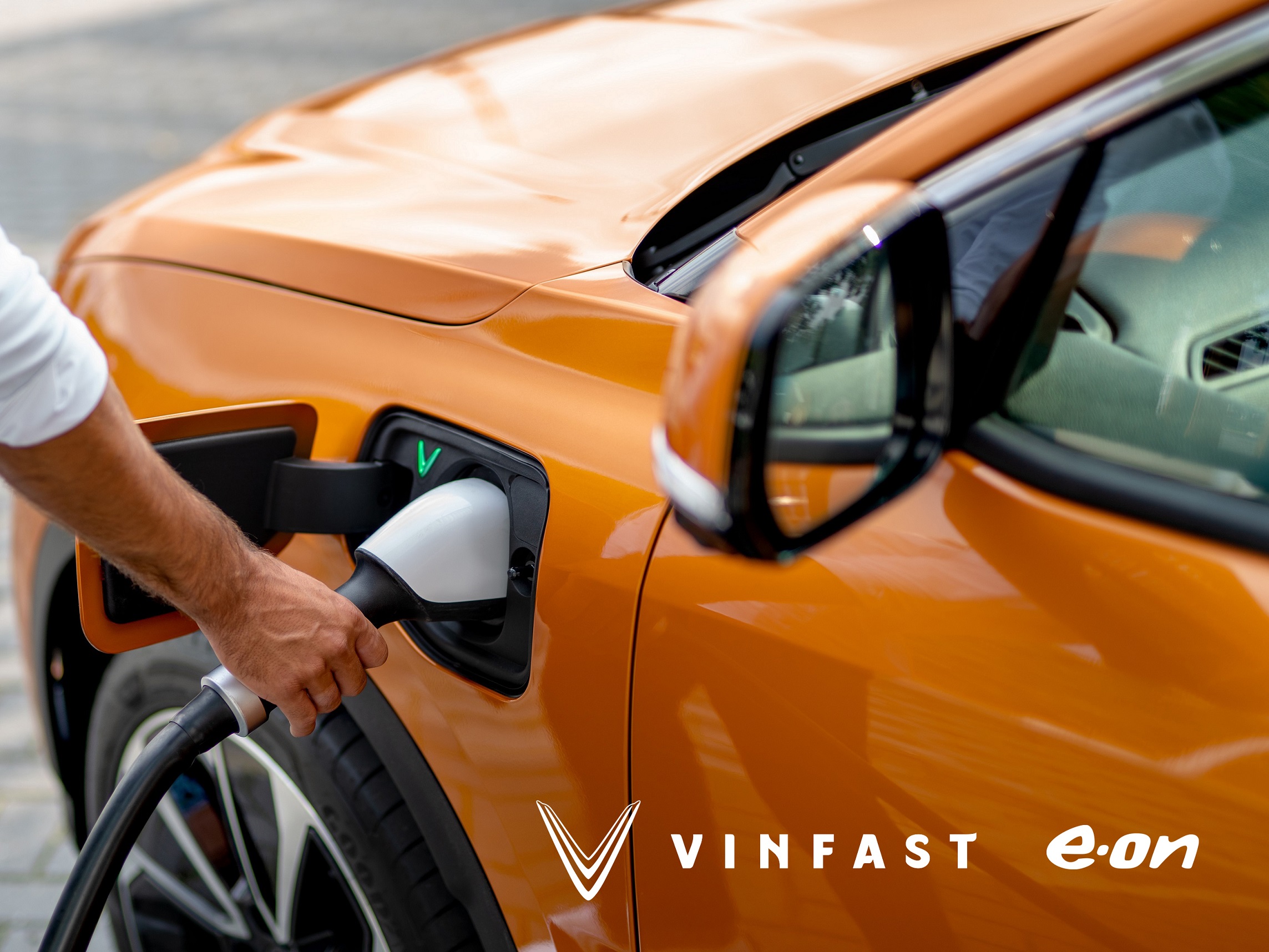 Kinh tế - VinFast hợp tác với E.ON Drive phát triển hạ tầng sạc tại các cửa hàng Vinfast ở Châu Âu (Hình 2).