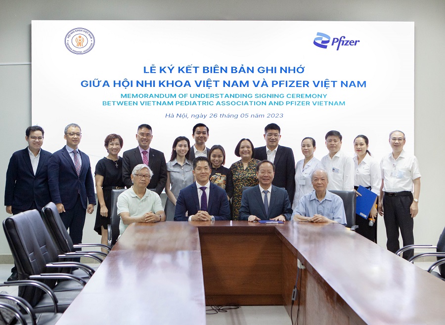 Cần biết - Pfizer Việt Nam cùng Hội Nhi khoa Việt Nam ký kết biên bản hợp tác