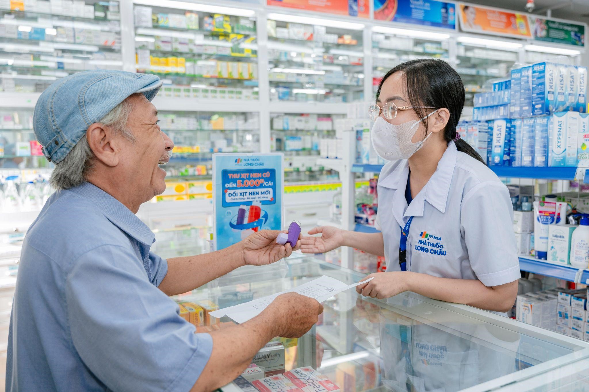 Đời sống - FPT Long Châu triển khai chương trình “thu cũ, đổi mới” xịt hen hỗ trợ bệnh nhân hen suyễn