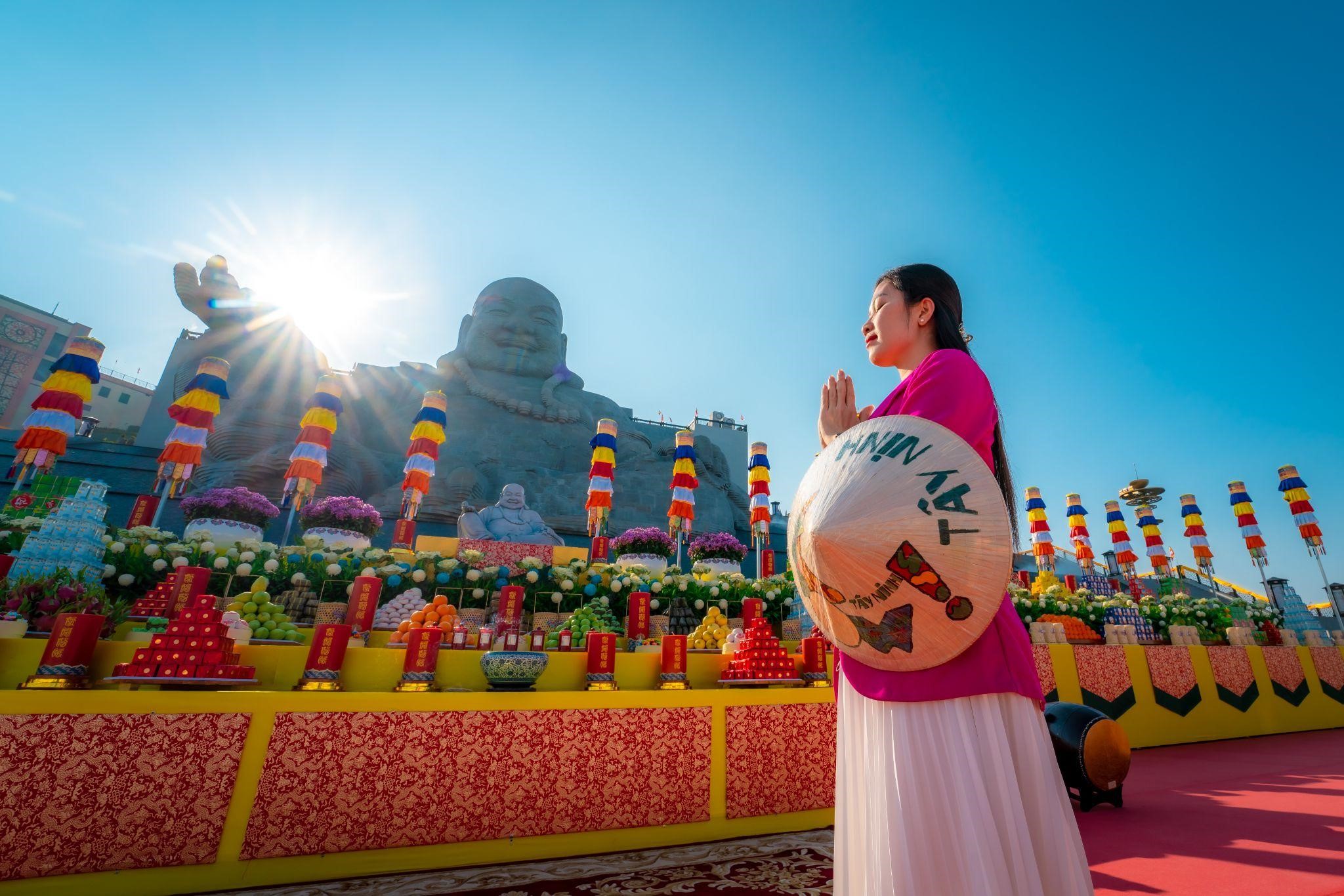 Kinh tế - Những trải nghiệm lễ hội xuân không thể bỏ lỡ tại núi Bà Đen, Tây Ninh