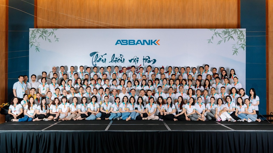 Kinh tế - ABBANK được vinh danh “Top 10 nhà tuyển dụng yêu thích 2023” ngành tài chính - ngân hàng - chứng khoán (Hình 9).