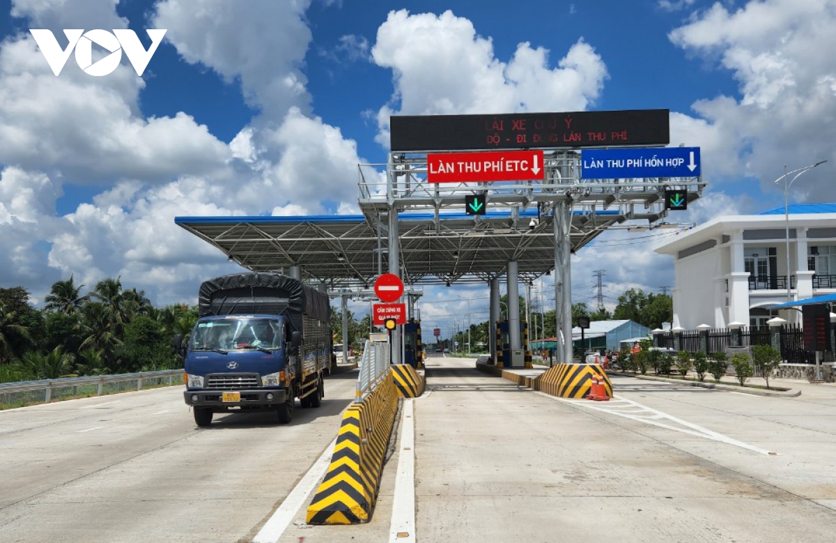 Tin trong nước - Cao tốc Trung Lương - Mỹ Thuận cho xe lưu thông miễn phí thêm 30 ngày 