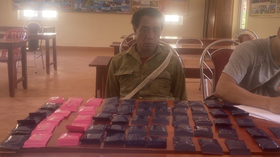 Pháp luật - Bắt đối tượng vận chuyển 12.000 viên ma túy từ Lào vào Việt Nam tiêu thụ