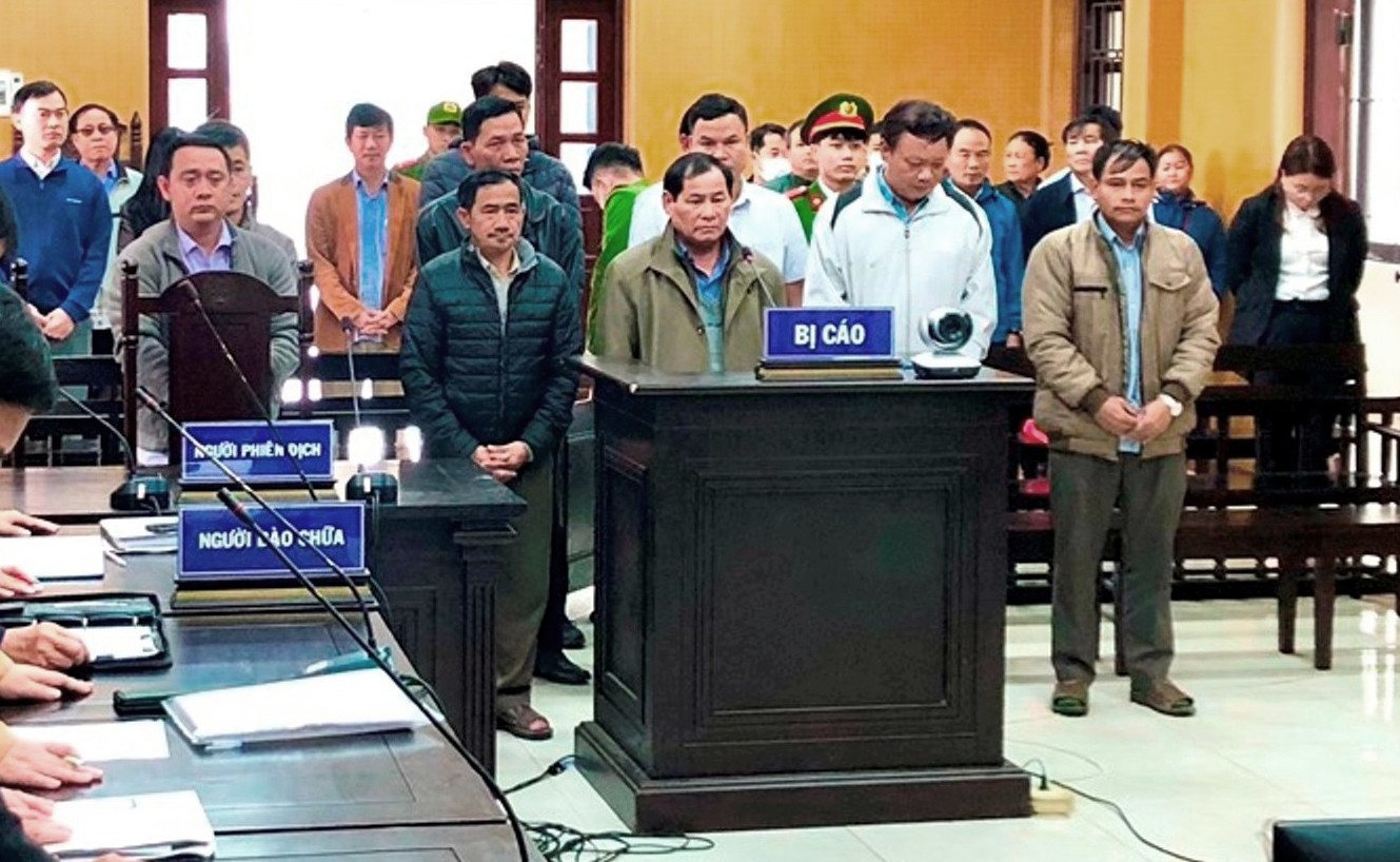 Pháp luật - Quảng Ngãi: Nguyên Bí thư uyện ủy bị tuyên án 3 năm tù do đền bù dự án sai quy định