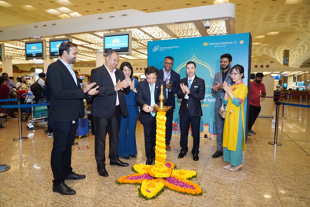 Tin trong nước - Vietnam Airlines khai trương đường bay thẳng giữa Hà Nội và Mumbai (Ấn Độ)