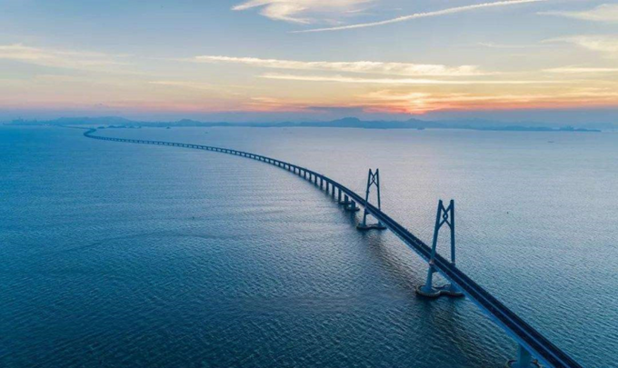 Chiêm ngưỡng cây cầu dài nhất thế giới bắc qua 5 thành phố tại Trung Quốc
