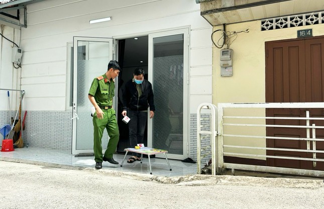 An ninh - Hình sự - Tin tức pháp luật mới nhất ngày 3/12: Điều tra vụ người đàn ông tử vong trong tư thế treo cổ ở Lâm Đồng