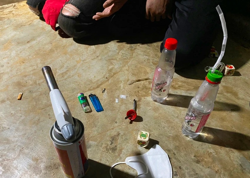 An ninh - Hình sự - Bắt quả tang nhóm nam nữ thanh niên tụ tập chơi ma túy ở Gia Lai (Hình 2).
