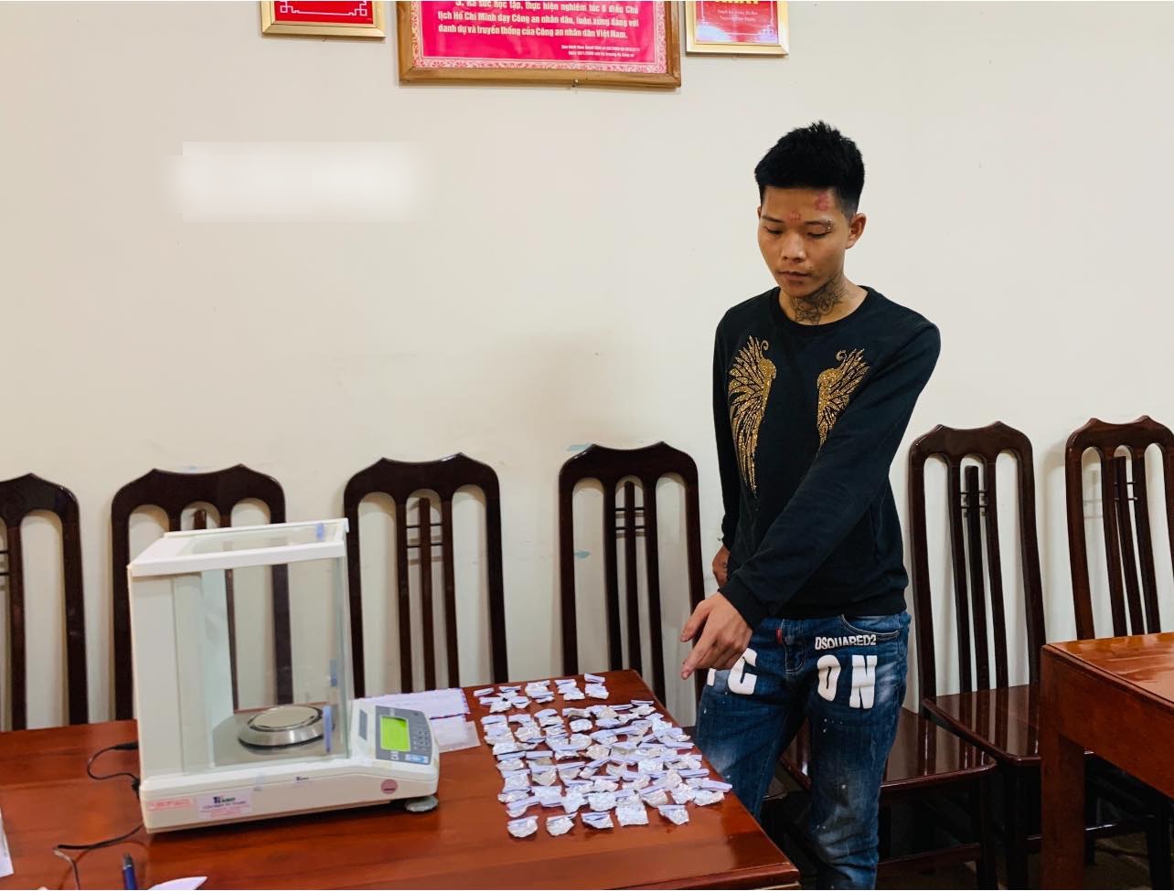 An ninh - Hình sự - Hà Giang: Bắt nam thanh niên tàng trữ hơn 60 tép heroin