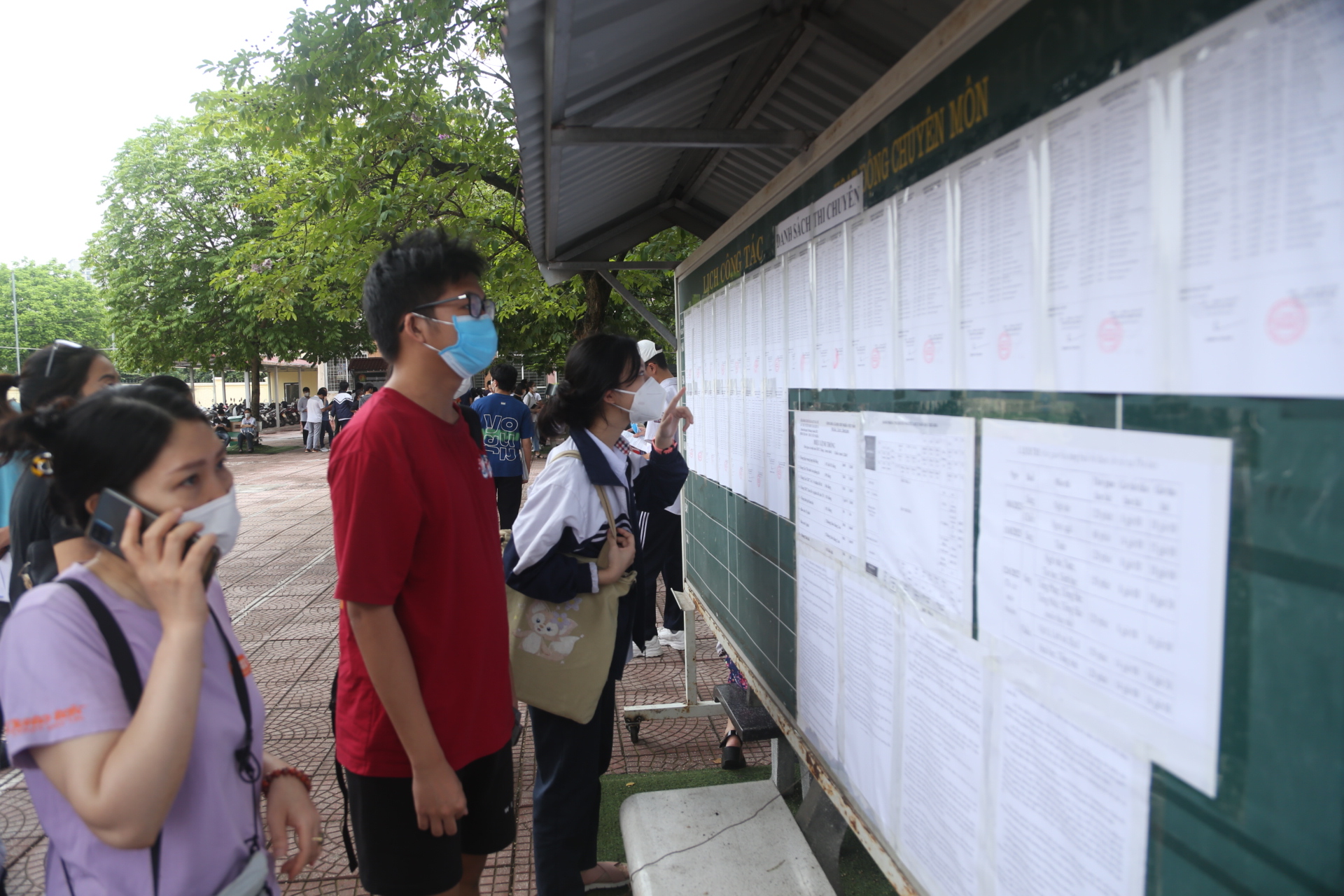 Tuyển sinh - Du học - Hôm nay (9/6), 116.000 thí sinh Hà Nội làm thủ tục dự thi tuyển sinh vào lớp 10 (Hình 3).