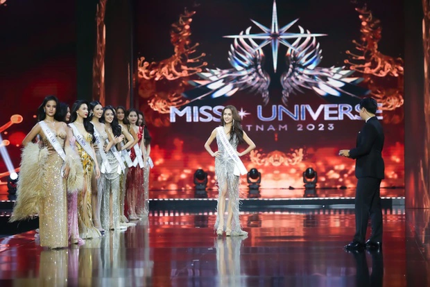 Tin tức giải trí - Miss Universe Vietnam 2023 gây tranh cãi với màn công bố thí sinh 'độc lạ', cực kém duyên (Hình 3).