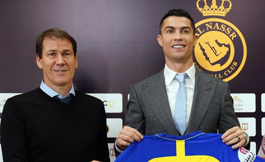 Bóng đá - Mâu thuẫn với Ronaldo, HLV Rudi Garcia bất ngờ bị sa thải