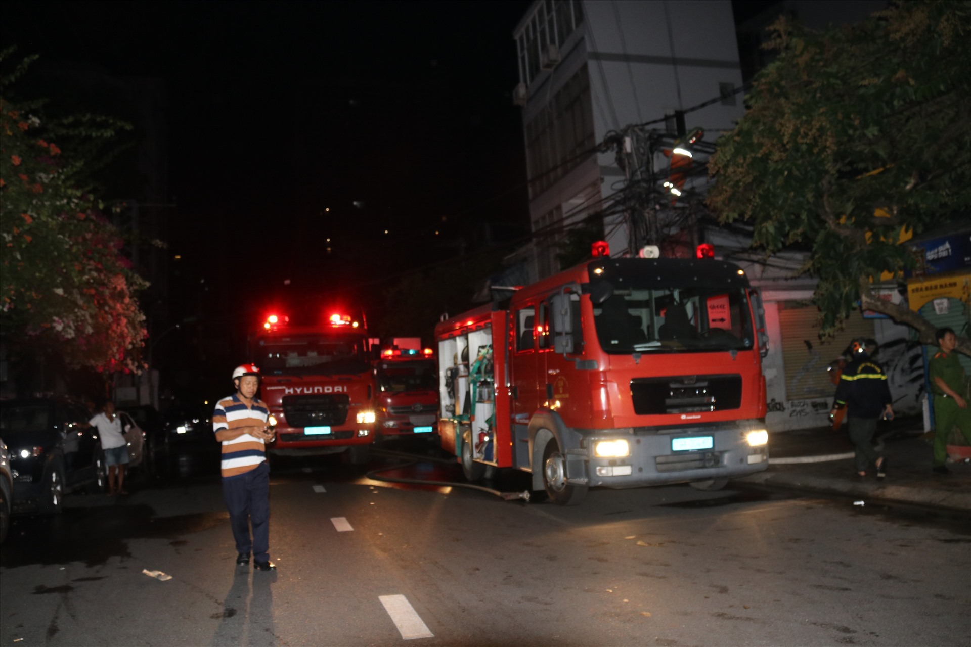 Tin trong nước - Khánh Hòa: Hiện trường vụ cháy nhà khiến 3 ông cháu tử vong (Hình 2).