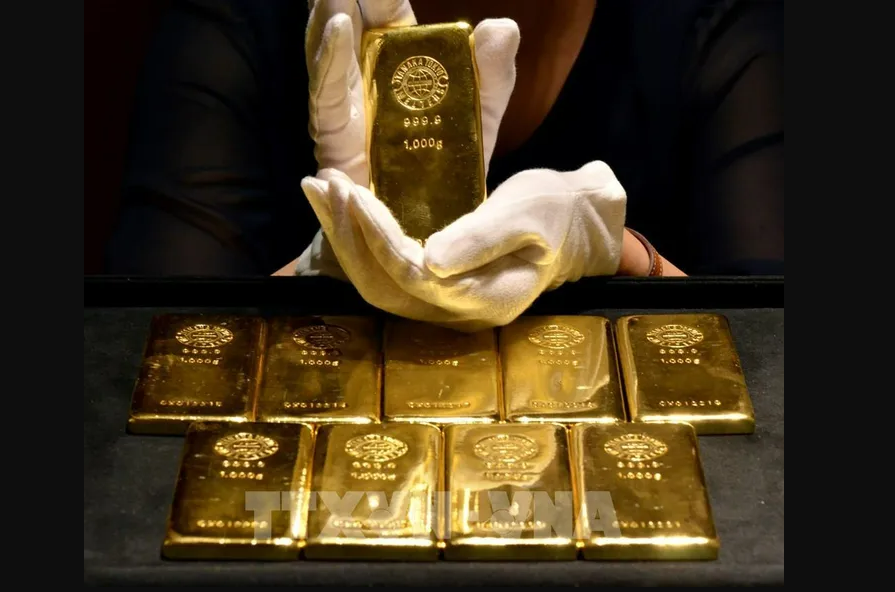 Kinh doanh - Giá vàng hôm nay ngày 12/7: Vàng trong nước lùi sát 68 triệu đồng/lượng