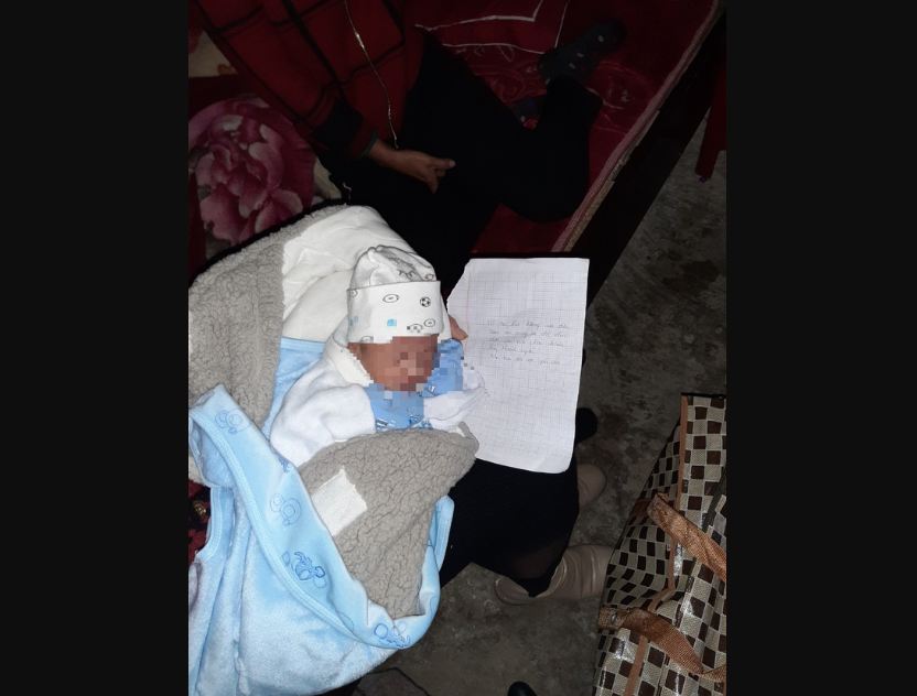 Tin trong nước - Hà Tĩnh: Bé sơ sinh bị bỏ rơi trước cổng nhà dân