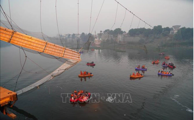 Tin thế giới - Sập cầu dây văng đang xây dựng bắc qua sông Hằng ở Ấn Độ