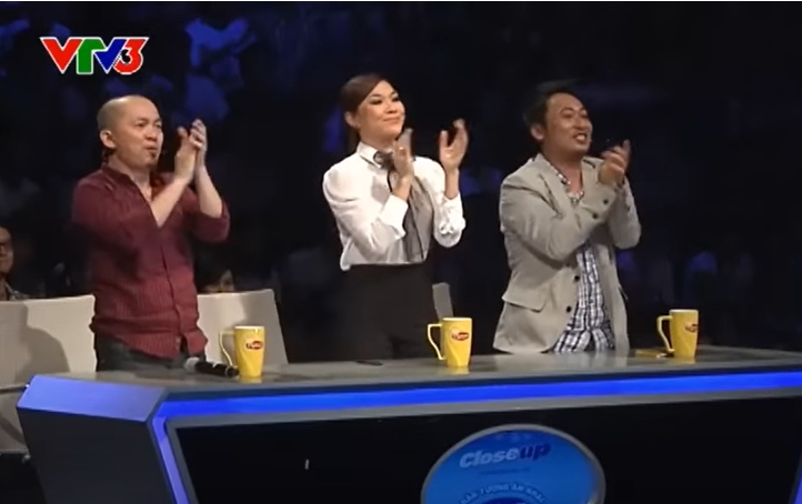 Chuyện làng sao - Thực hư chuyện dàn giám khảo Vietnam Idol đứng dậy bỏ đi khi Jack biểu diễn (Hình 3).