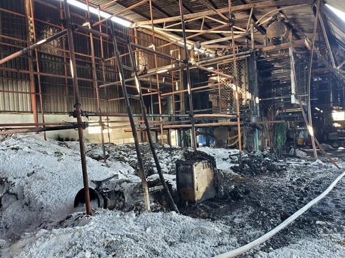 Tin trong nước - Ninh Thuận: Chiến sĩ PCCC bị bỏng độ 2 khi tham gia chữa cháy nhà xưởng