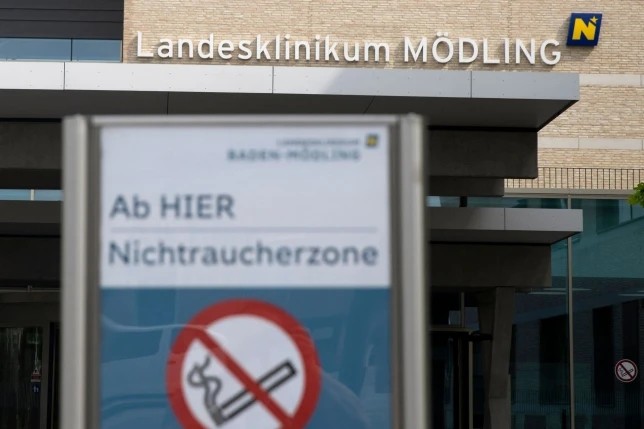 Cộng đồng mạng - Áo: Bệnh viện bốc cháy lúc nửa đêm khiến 3 người tử vong